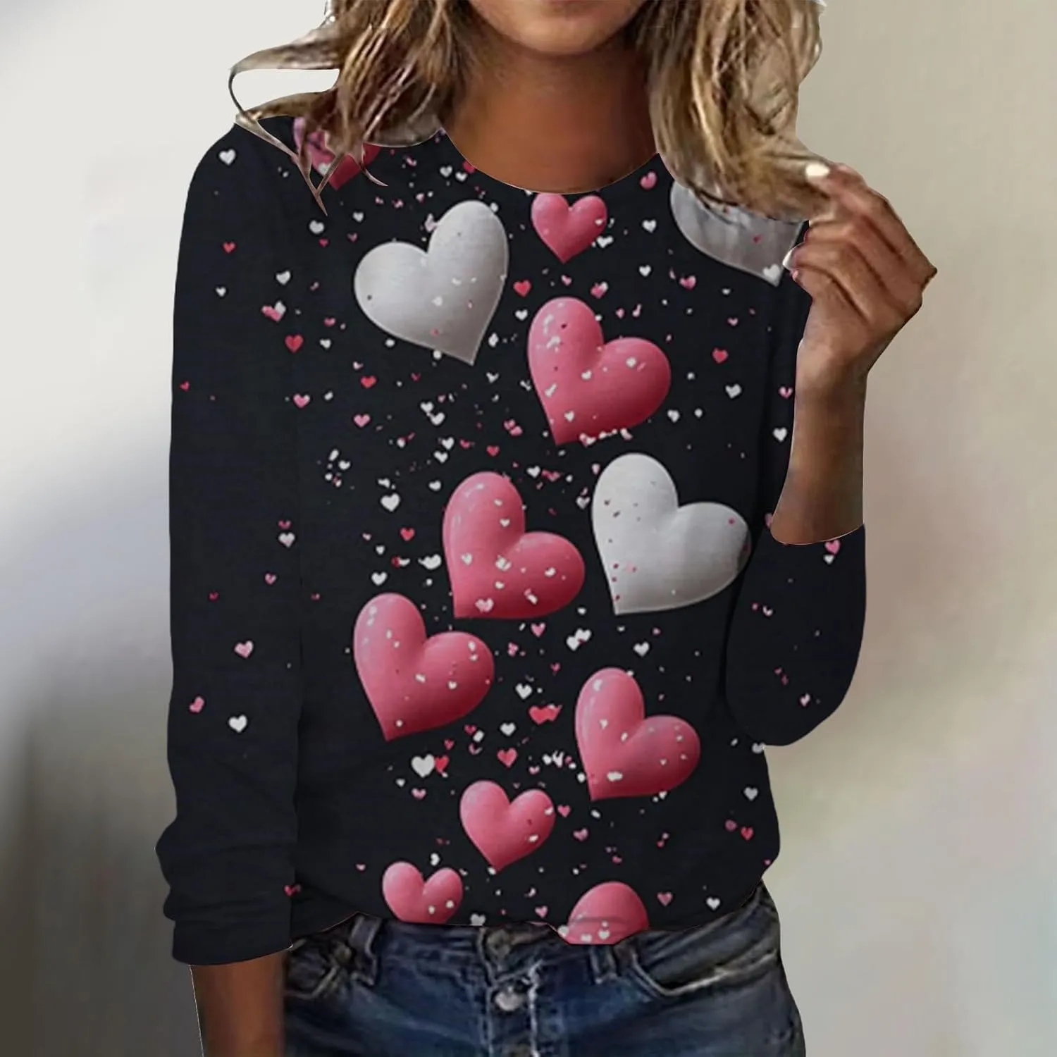 Womens Valentines Shirt Love Heart Print Long Sleeve Crewneck Sweatshirt Loose Casual Fit Basic 2025 Spring Pullover